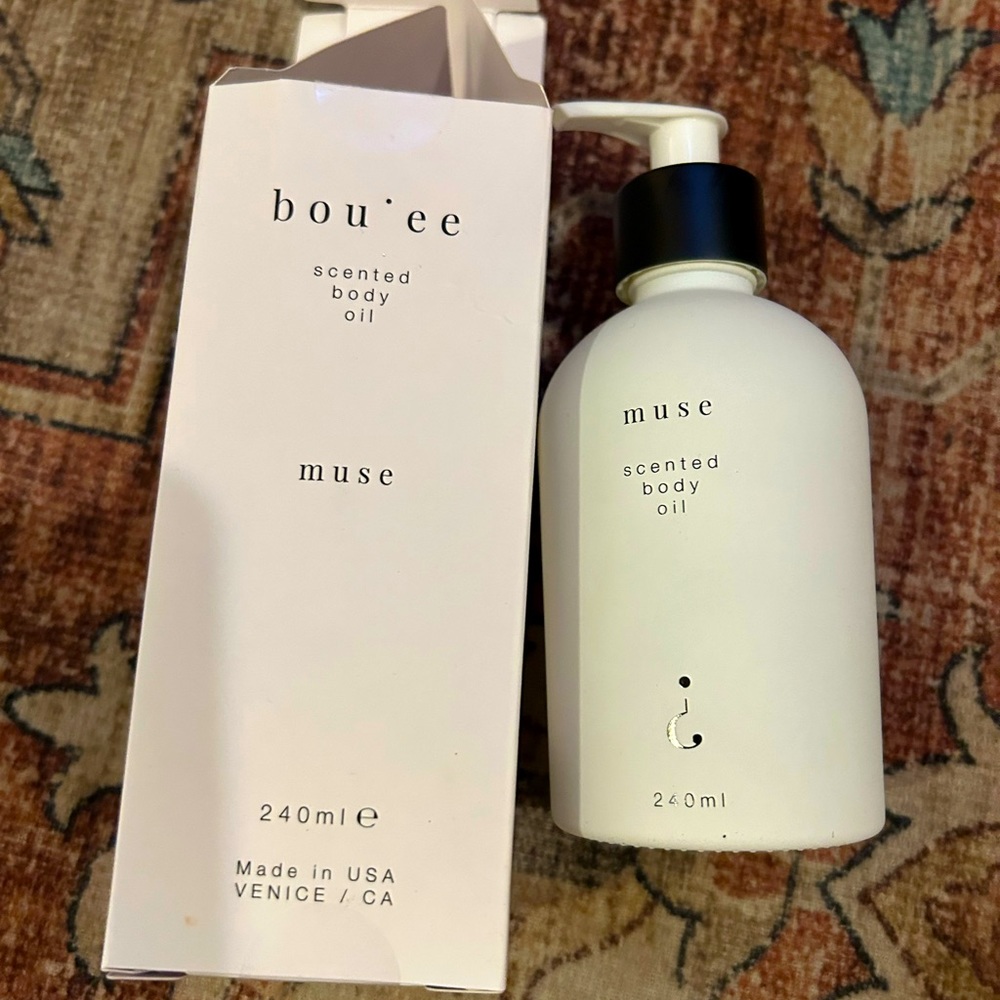 r*ddle ? Muse boujee body oil